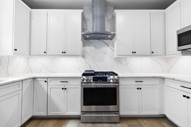 Building Photo - The Foxfire Home