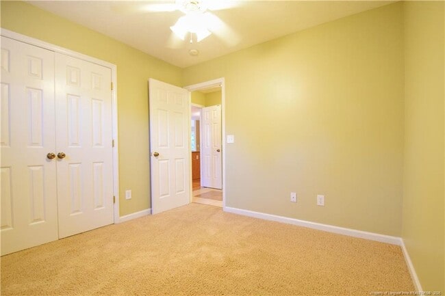 Building Photo - 42 Mayflower Ct