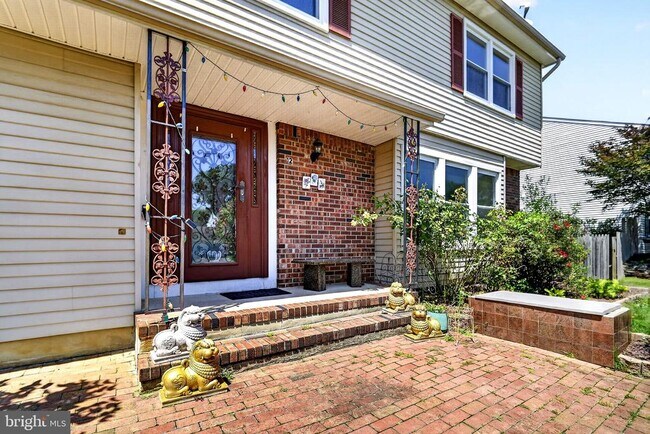 Building Photo - 12 Mershon Ln