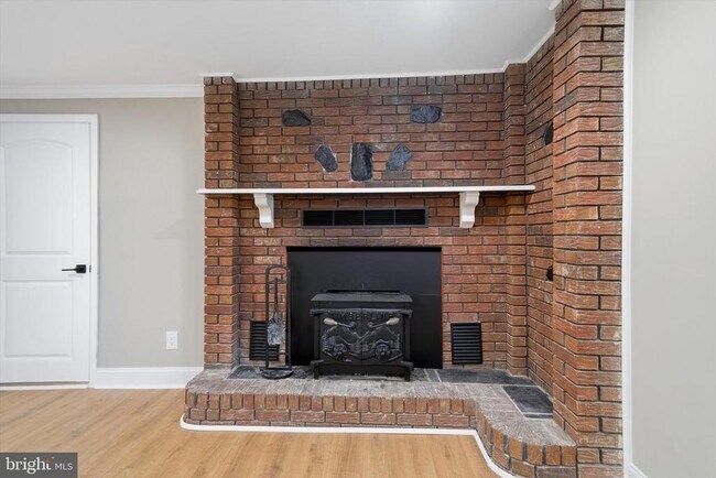 Building Photo - 906 Washington Ave