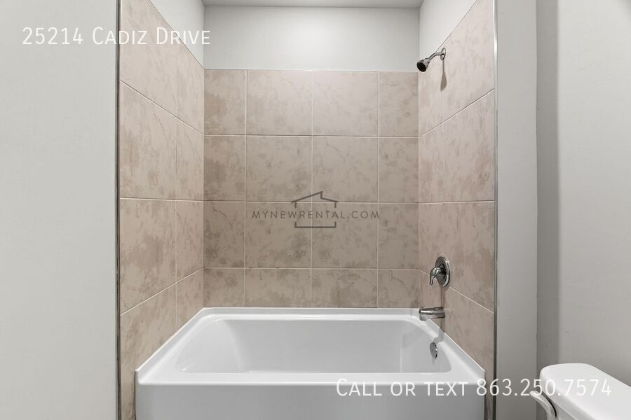 Building Photo - 25214 Cadiz Dr