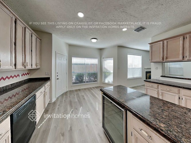 Building Photo - 6006 Sandy Hollow Dr