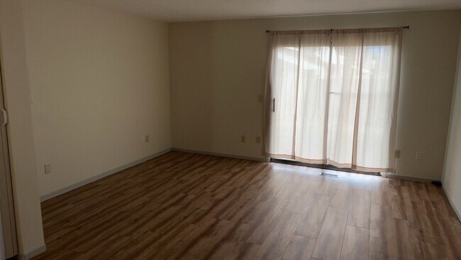 Building Photo - 2753 Brookshire Ln