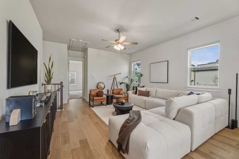 Building Photo - 816 Meadowcrest Dr