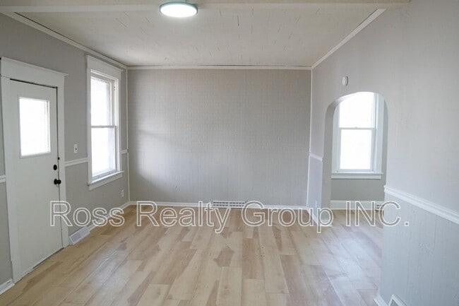 Building Photo - 1148 Earl St