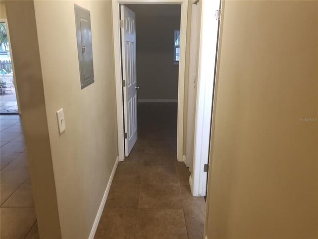 Building Photo - 7100 Dartmouth Ave N