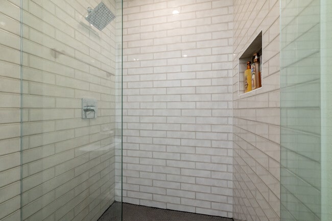 Building Photo - 7520 Sequoia Ct