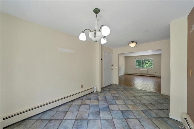 Building Photo - 24 Tanager Rd