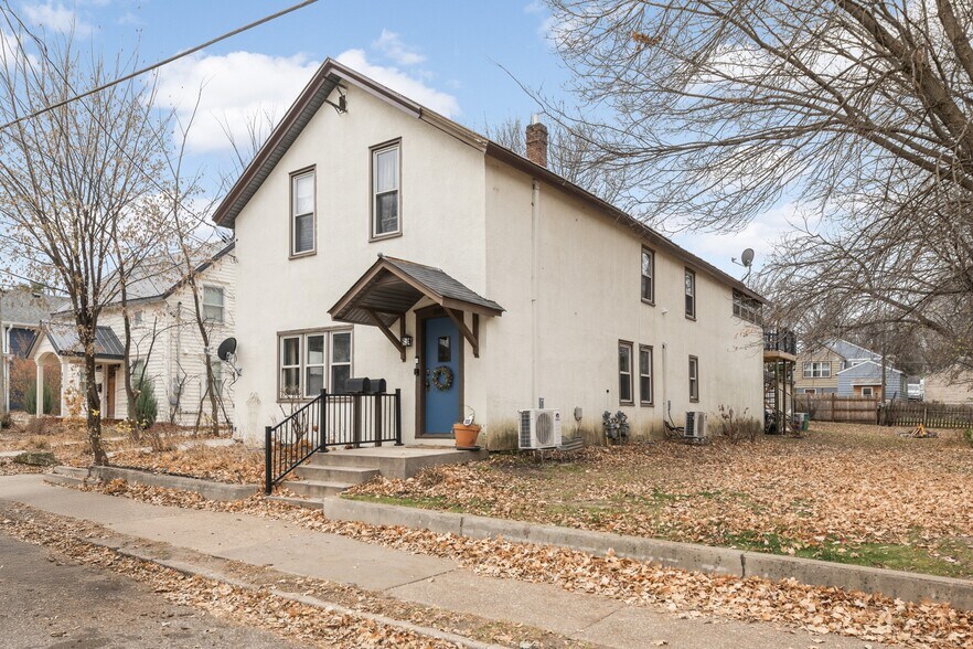 Primary Photo - 810 4th St S