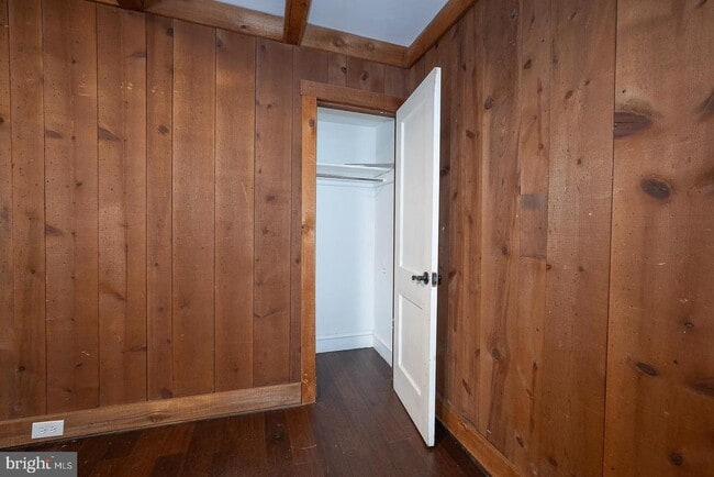 Building Photo - 625 Chelten Hills Dr