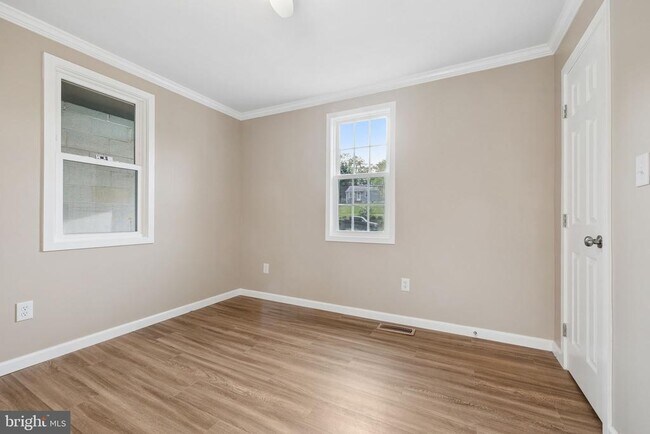 Building Photo - 17360 Tripoli Blvd