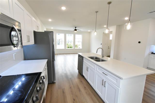 Building Photo - 9532 Thorncrown Ln