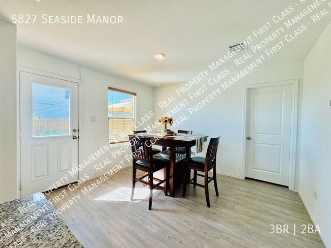 Building Photo - 5827 Seaside Mnr