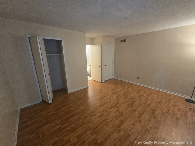 Building Photo - 5809 Ryewyck Dr