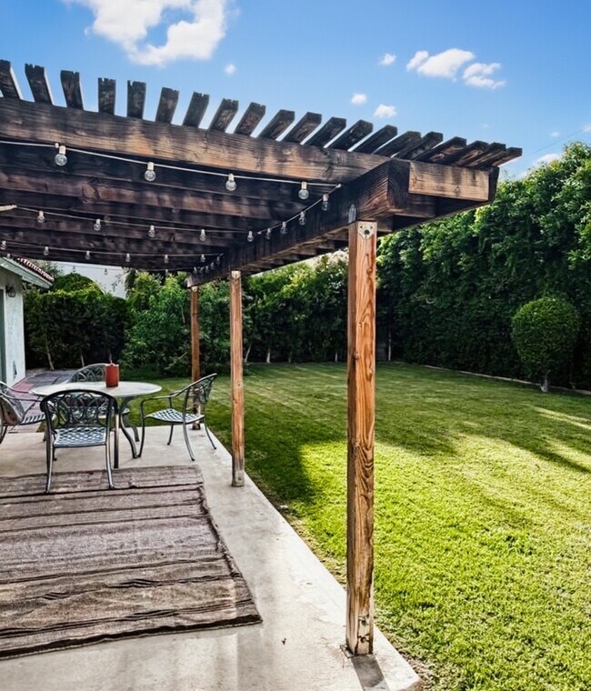 Building Photo - 73030 Catalina Way