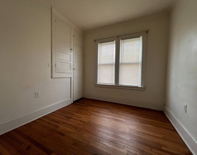 Building Photo - 1943 W Bethune St