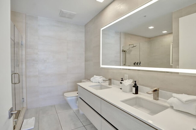 Building Photo - 1220 17th St