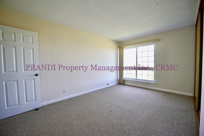 Building Photo - Serene Living on the Water’s Edge – Bright...