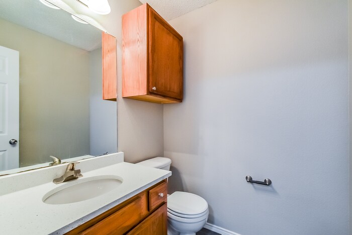 Building Photo - 113 Nighthawk Dr