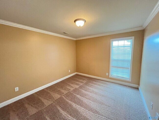 Building Photo - 120 Lexi Ln