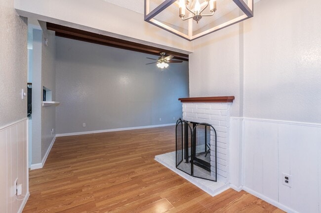 Building Photo - 2 Bed | 1.5 Bath East Tulsa with Spacious Back yard!