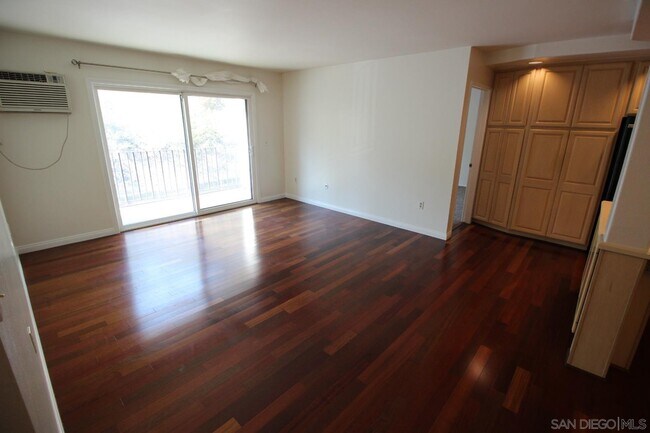 Building Photo - 6780 Friars Rd