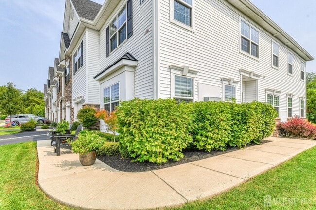 Building Photo - 1529 Paxton Ln