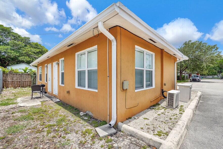 Building Photo - 535 NW 90th St