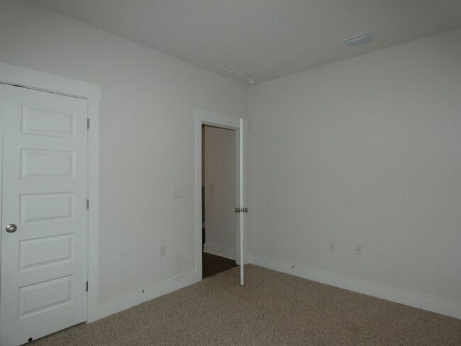 Building Photo - 5768 Conley Ct