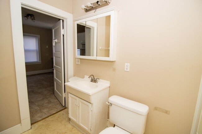 Building Photo - 3286 W 84th St