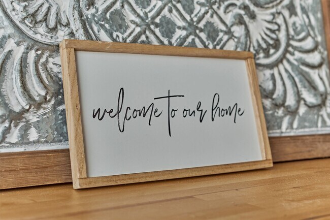 Building Photo - 23419 Summer Pine Dr