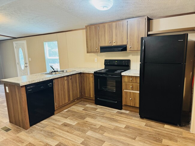 Building Photo - 67 Cove Landing Ln