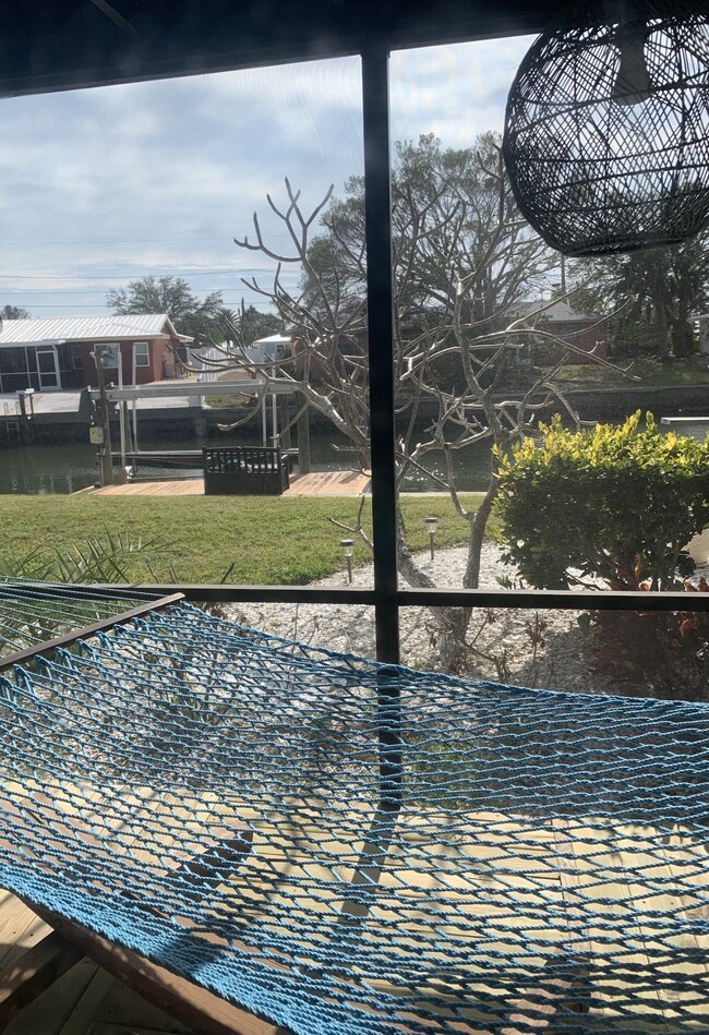 Hammock for afternoon siesta's! - 10309 Waterbird Way