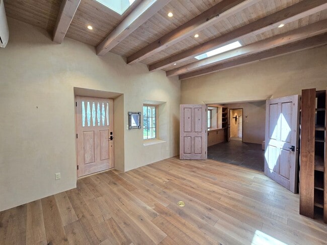 Building Photo - 3876 Old Santa Fe Trail