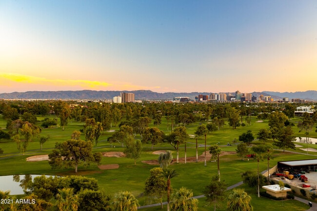 Building Photo - 1040 W Osborn Rd