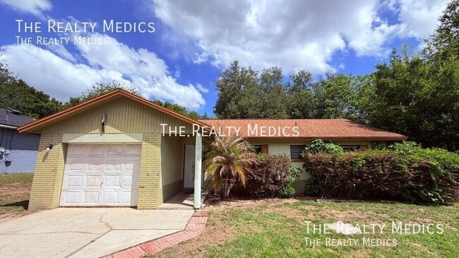 Building Photo - 104 E Osceola St