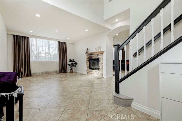 Building Photo - 27943 Brookdale Ct