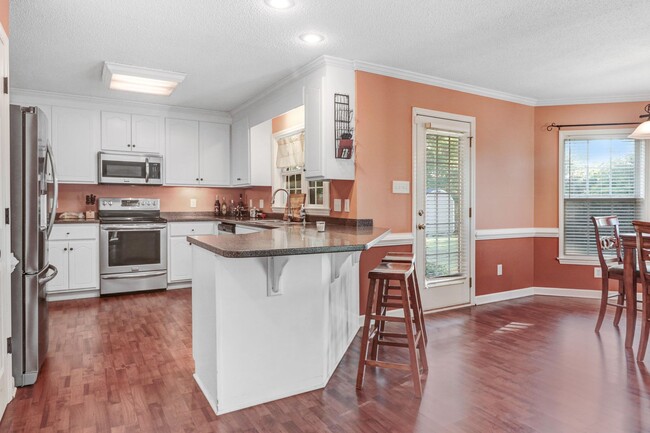 Building Photo - Spacious BRICK HOME in Goldsboro - 3 BR, 2...