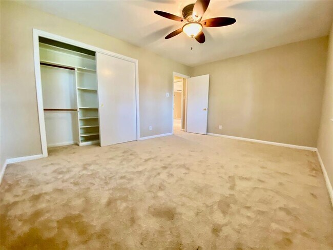 Building Photo - 2206 Tannehill Dr