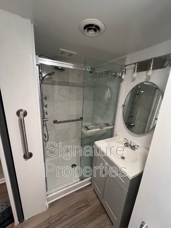 Building Photo - 6301 Morning Glory Rd