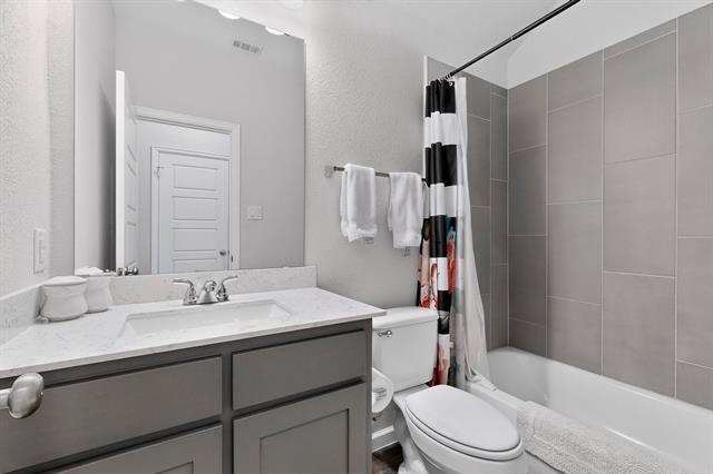 Building Photo - 2319 Kirkstall Wy