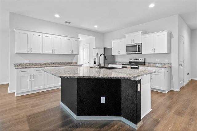 Building Photo - 16412 Caney Fork Dr