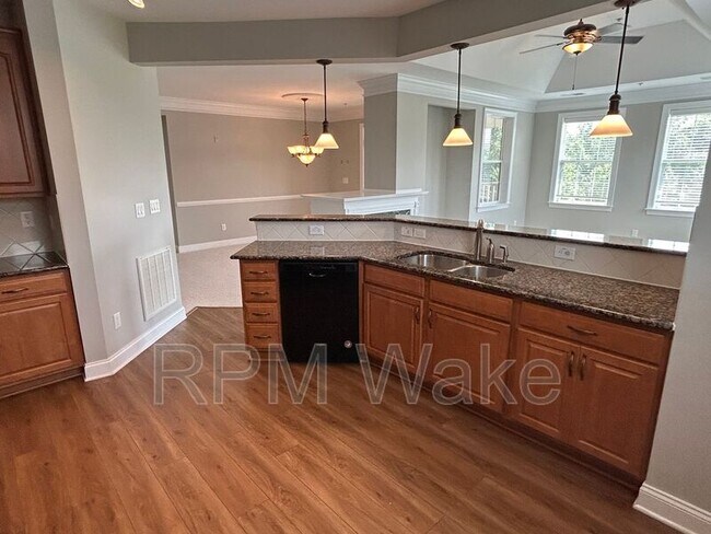 Building Photo - 10411 Rosegate Ct