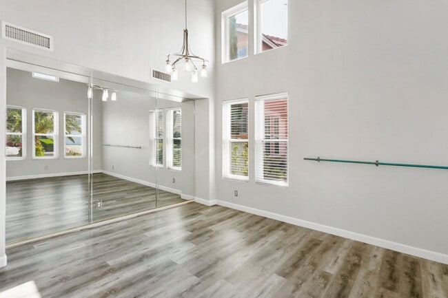 Building Photo - West Vegas Pool Home With First Floor Bed ...