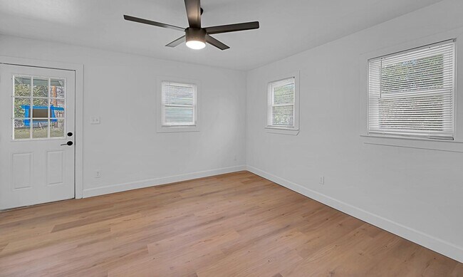 Building Photo - Newly remodeled 3BD 2BA Home in Waco - Near Baylor University