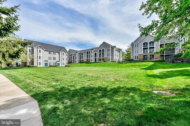 Building Photo - 46588 Drysdale Terrace