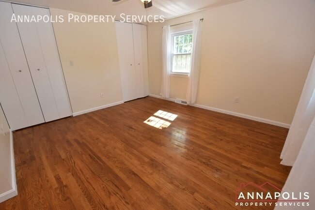 Building Photo - 112 Berrywood Dr