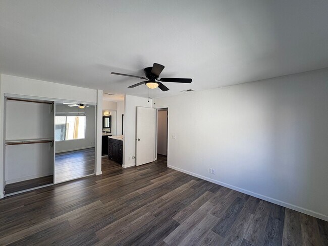 Building Photo - Modern 2BD/2BA San Marcos Condo w/ In-Unit...