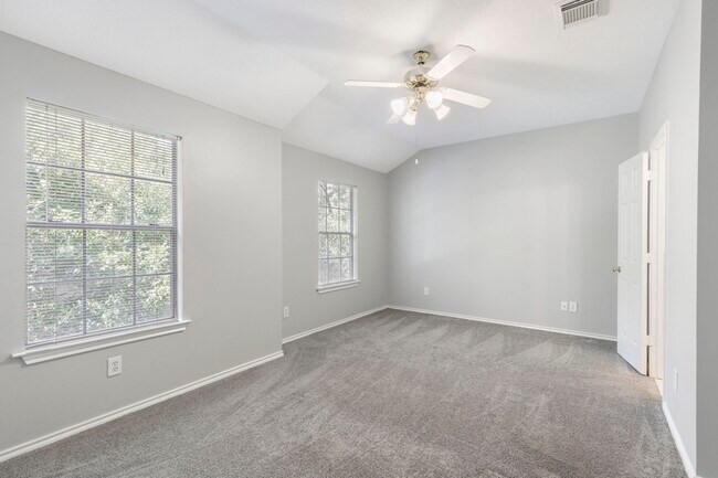 Building Photo - 230 Blushwood Pl