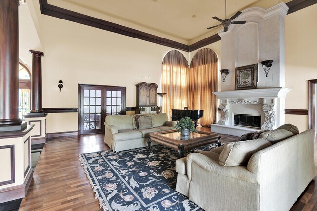 Building Photo - 4005 W McNab Rd